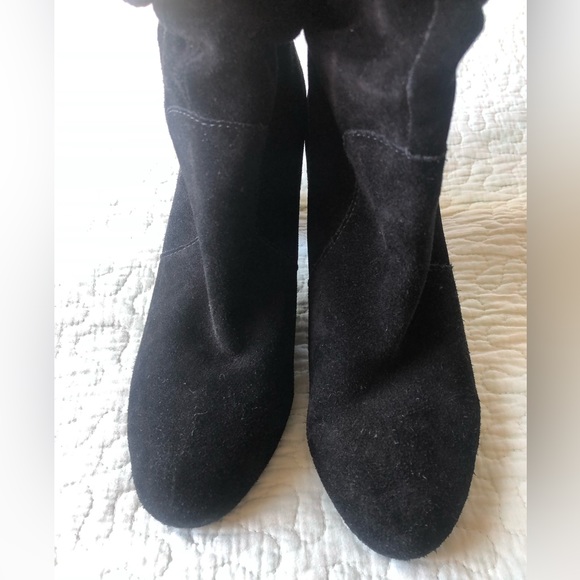 Suede over-the-knee slouch heel boots - Picture 10 of 16
